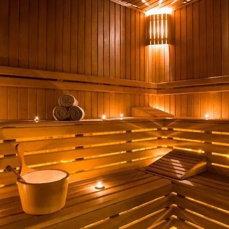 Lejlighed Mit Blick Auf Den Fluss, Pool, Sauna *